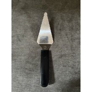 Pampered Chef Serrated Pie Cake Server (No Cover) #1166